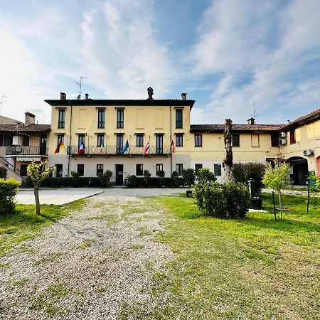 Hotel Duca Di Tromello Luaran gambar