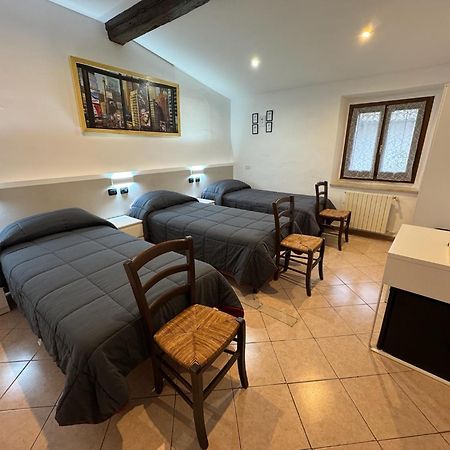 Hotel Duca Di Tromello Luaran gambar