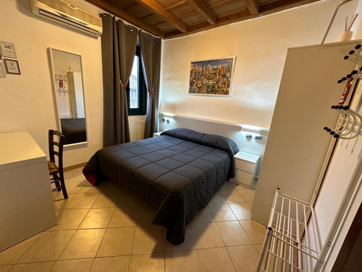 Hotel Duca Di Tromello Luaran gambar