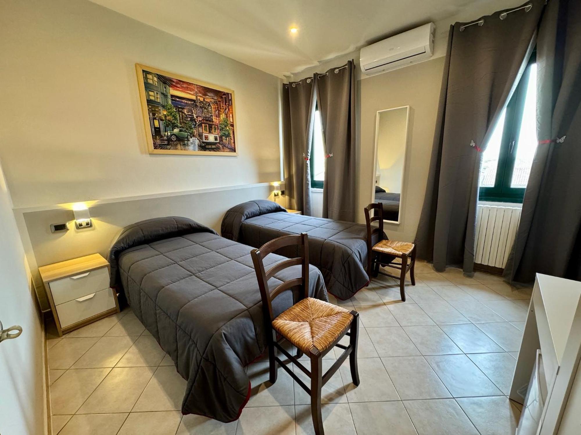 Hotel Duca Di Tromello Luaran gambar